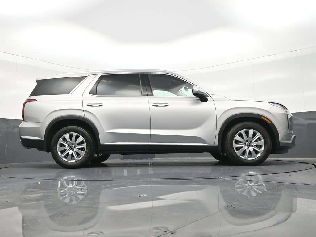 Used 2025 Hyundai Palisade SEL FWD image 29