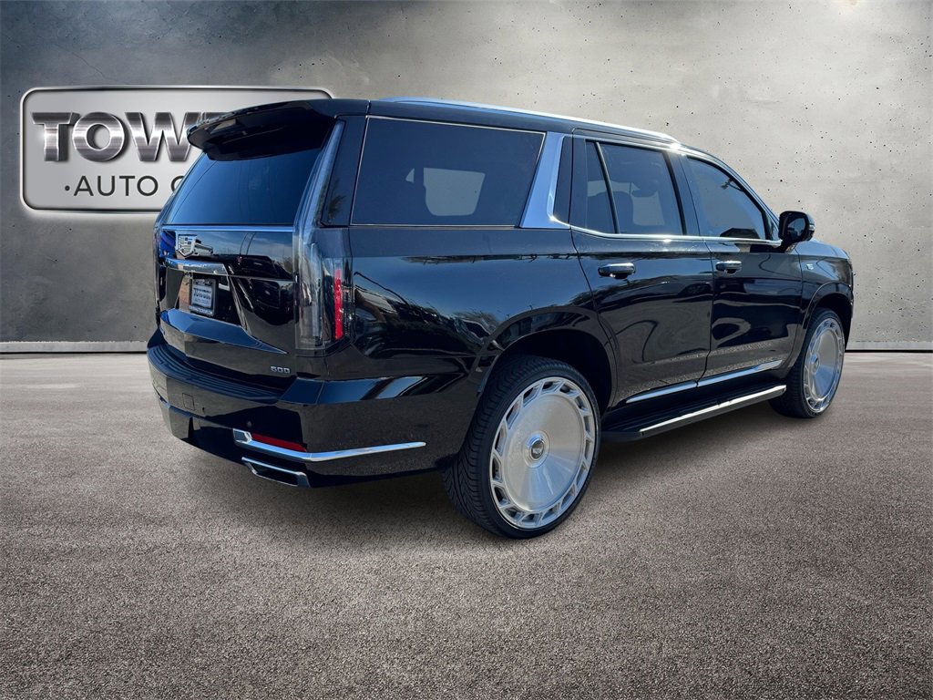 Used 2025 Cadillac Escalade Premium Luxury image 4