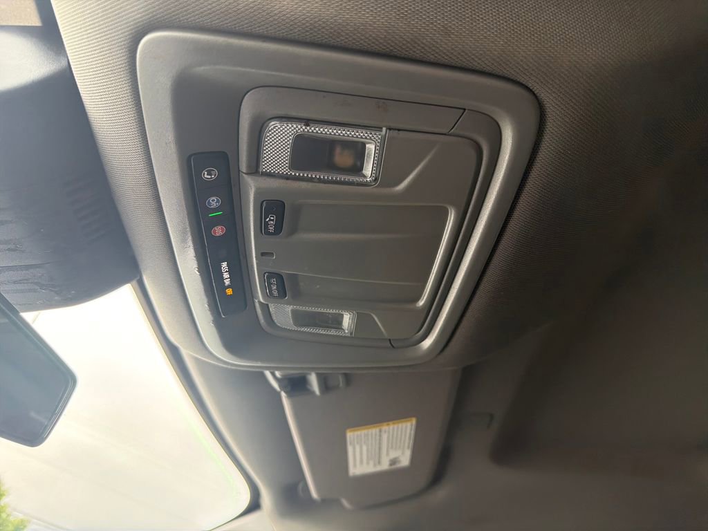 Used 2024 Chevrolet Silverado 1500 Custom image 22