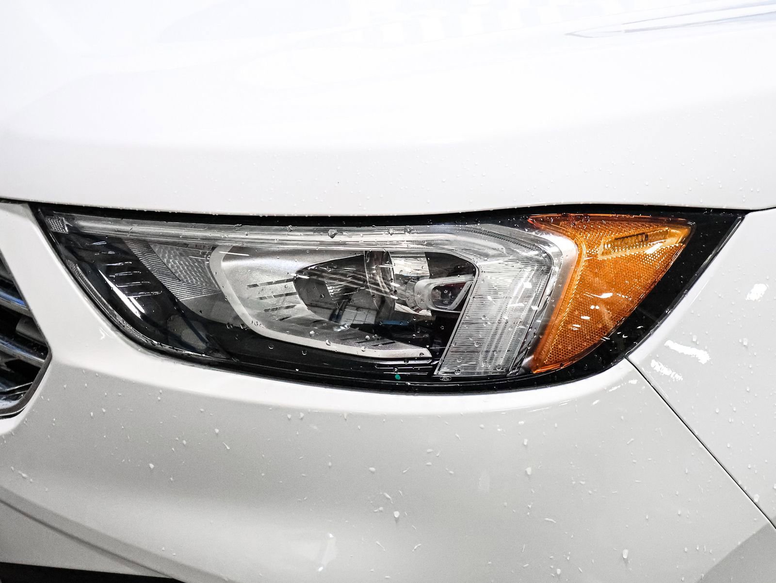 Used 2022 Ford Edge SEL image 16