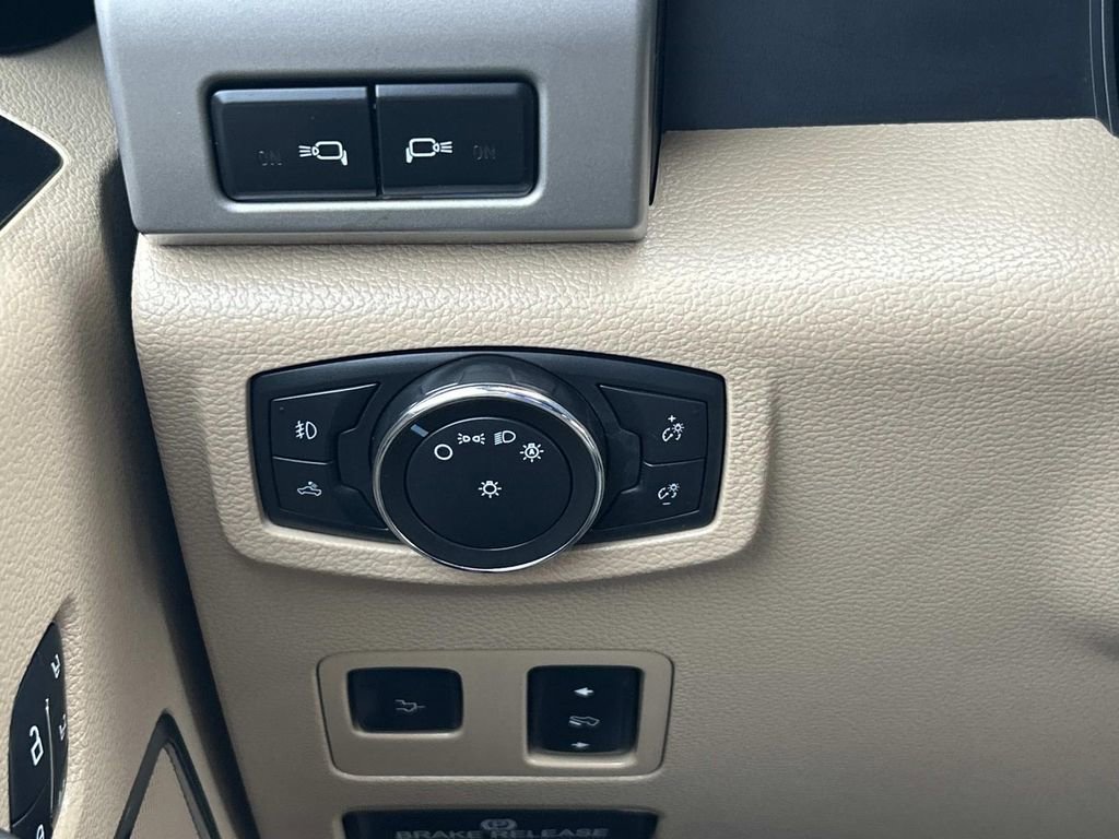 Used 2021 Ford F250 Lariat w/ Lariat Ultimate Package image 37