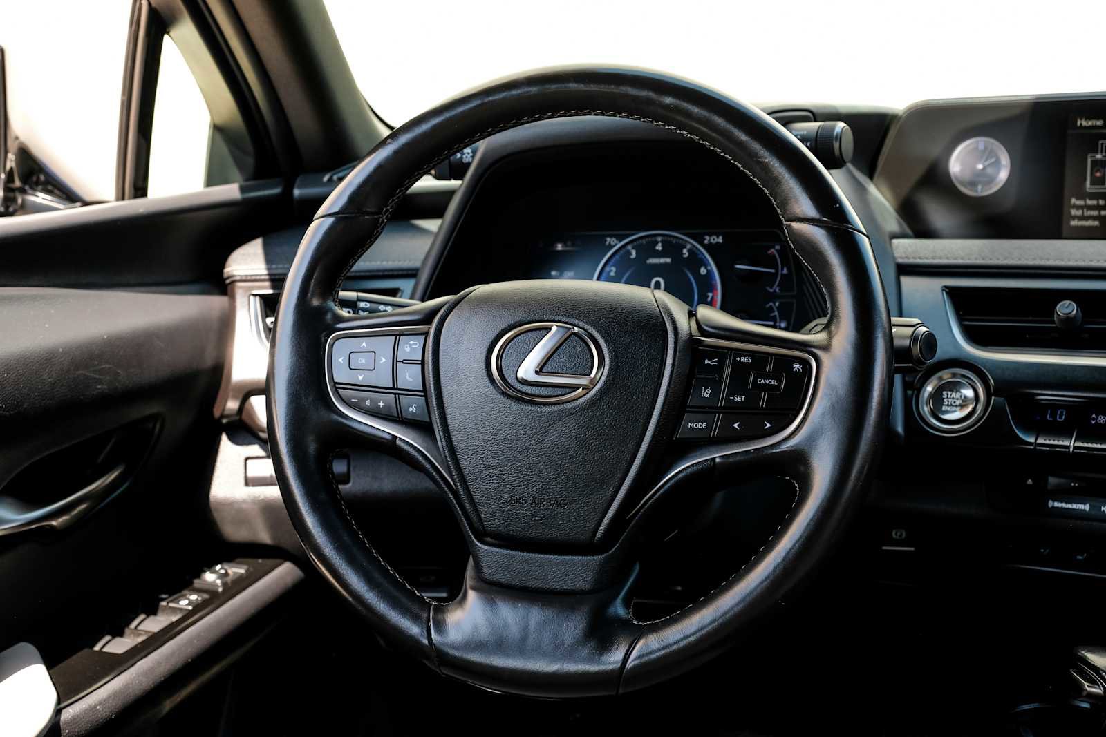 Used 2019 Lexus UX 200 image 19