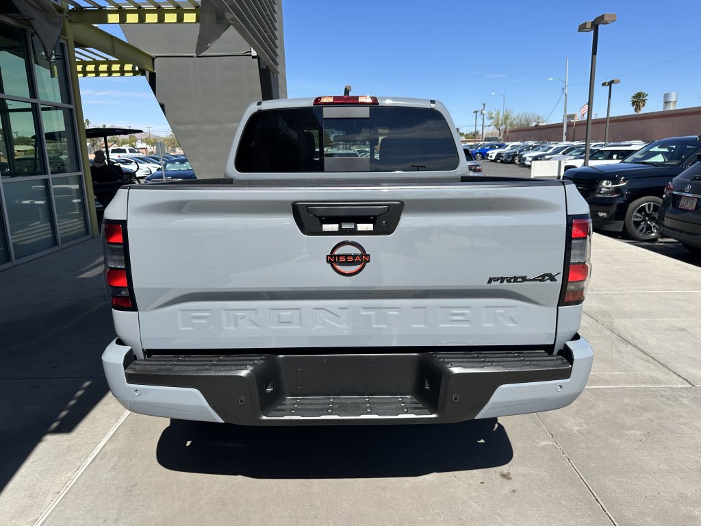 Used 2024 Nissan Frontier PRO-4X w/ Technology Package AWD/4WD image 14
