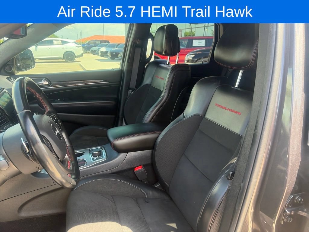 Used 2021 Jeep Grand Cherokee Trailhawk w/ Premium Lighting Group AWD/4WD image 34