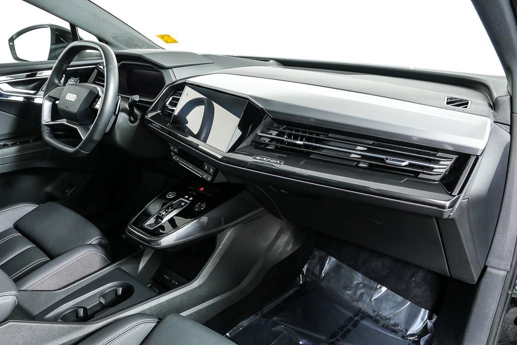 Certified 2023 Audi Q4 e-tron Prestige w/ Black Optic Package image 24