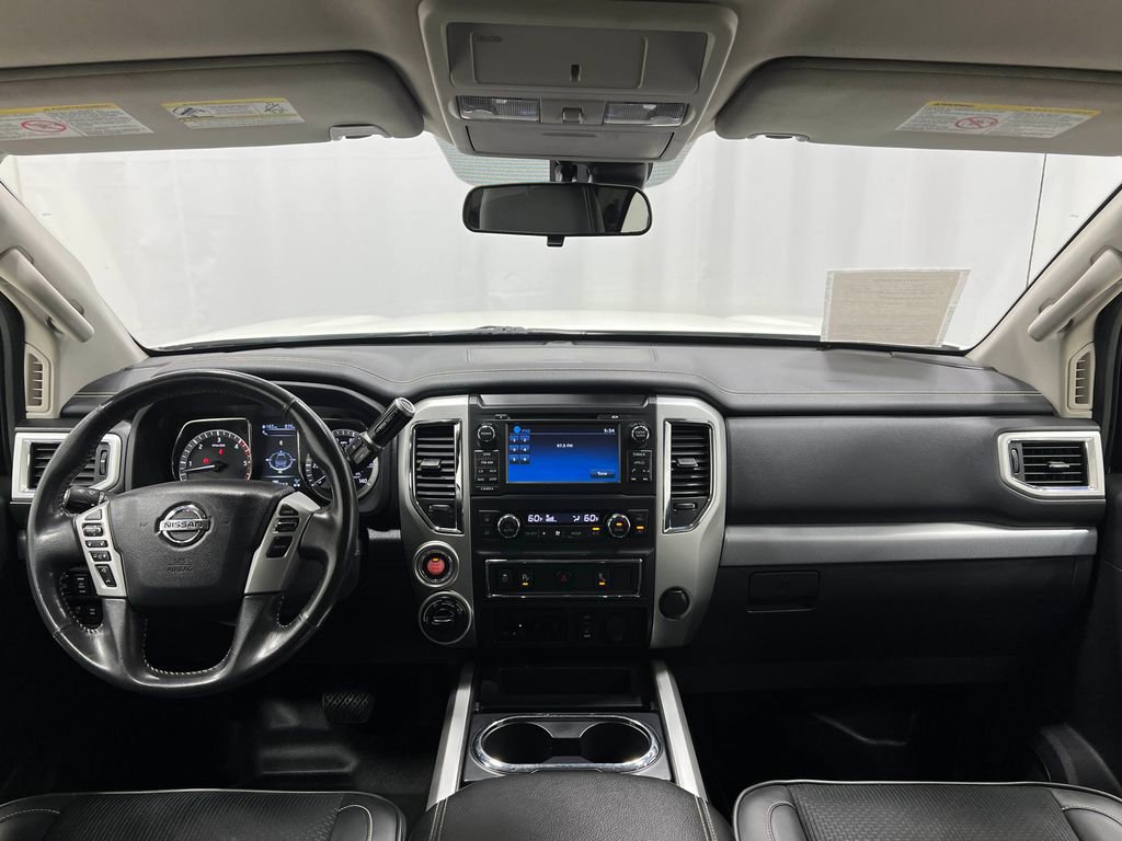 Used 2017 Nissan Titan PRO-4X image 18