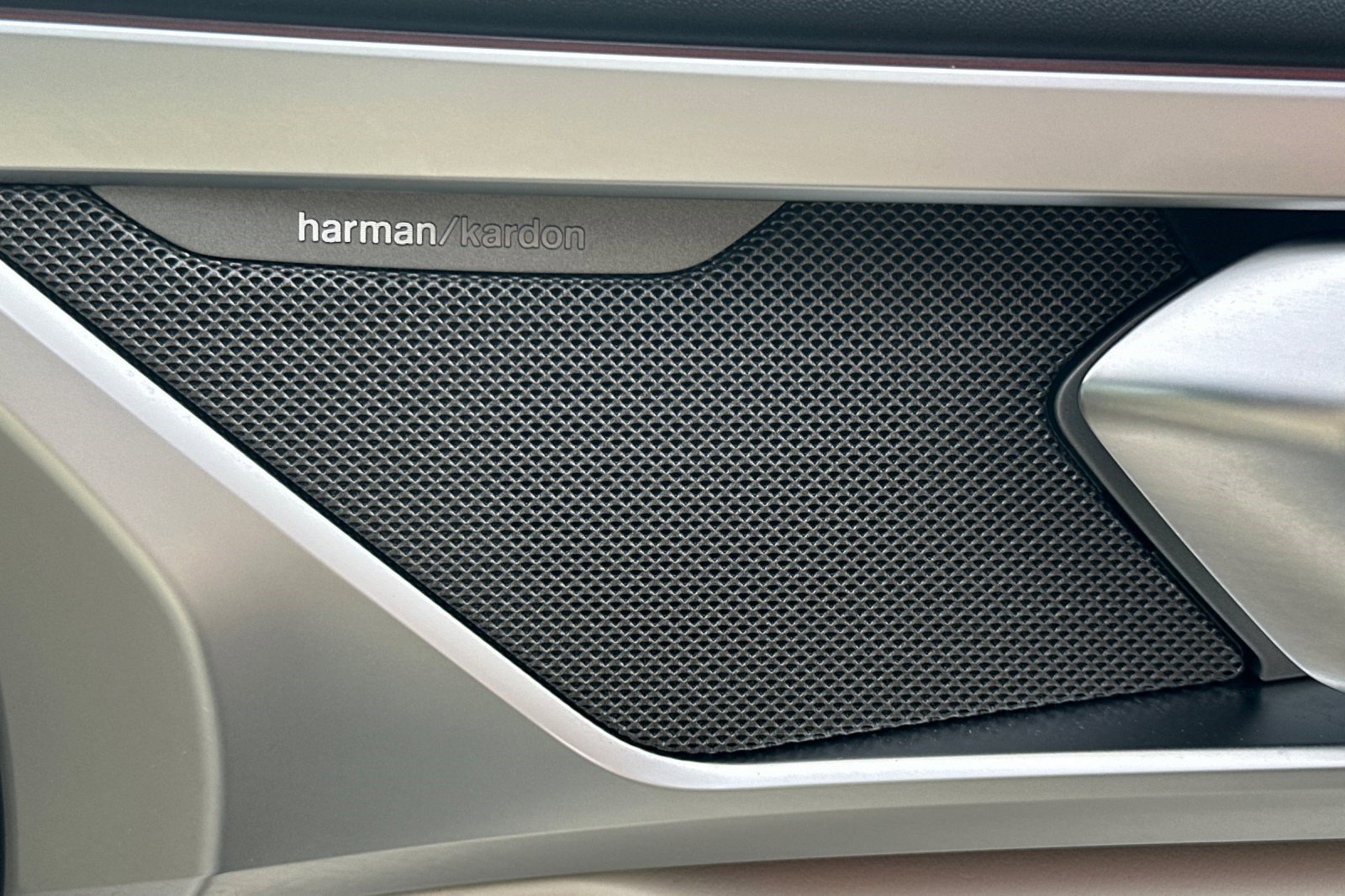 Certified 2025 BMW M850i xDrive w/ M Sport Professional Package image 21