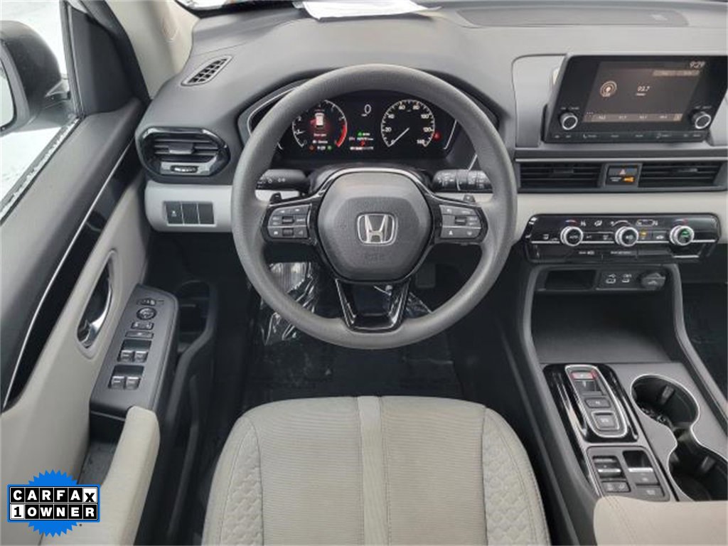 Used 2023 Honda Pilot LX image 12