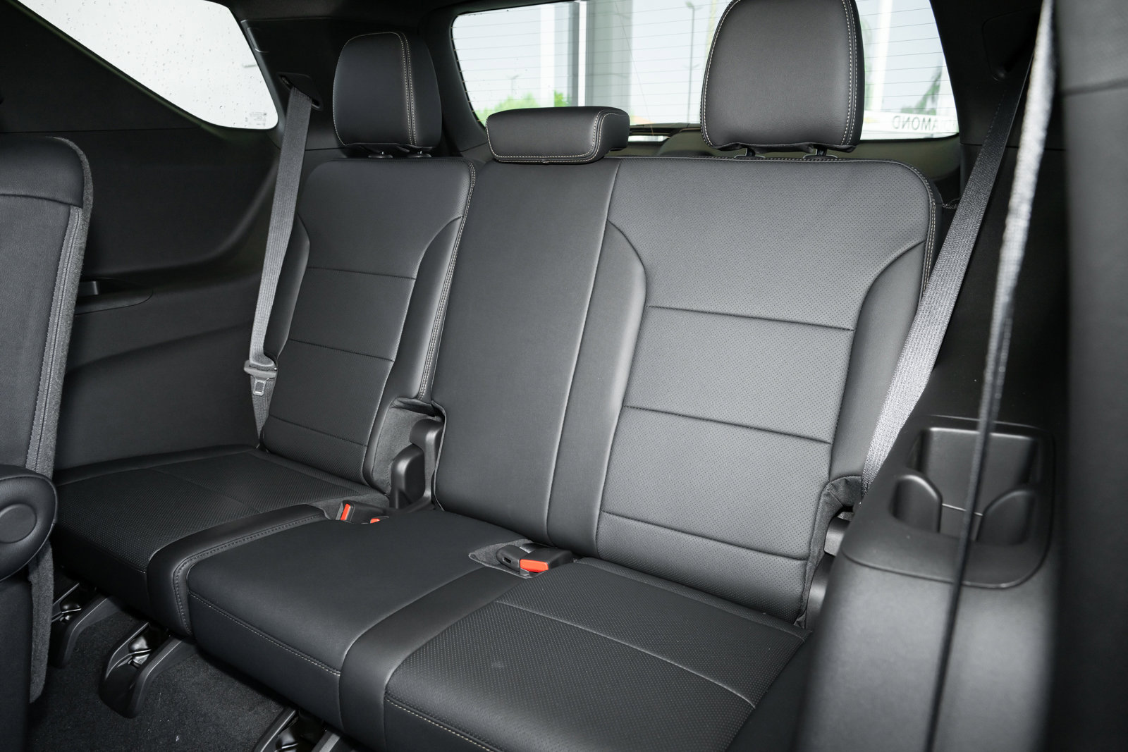 New 2026 Chevrolet Traverse High Country image 36