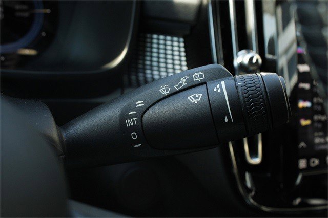 Used 2021 Volvo XC40 P8 Recharge w/ Advanced Package image 15