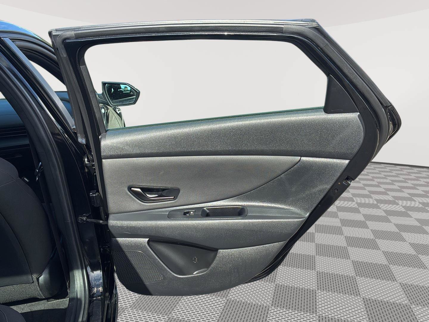 Certified 2025 Hyundai Elantra Sport FWD image 16