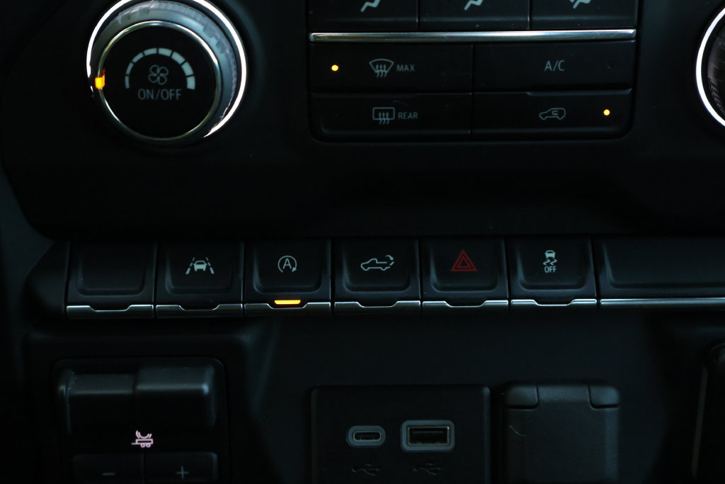 Certified 2024 Chevrolet Silverado 1500 Custom w/ LPO, Dark Essentials Package AWD/4WD image 22