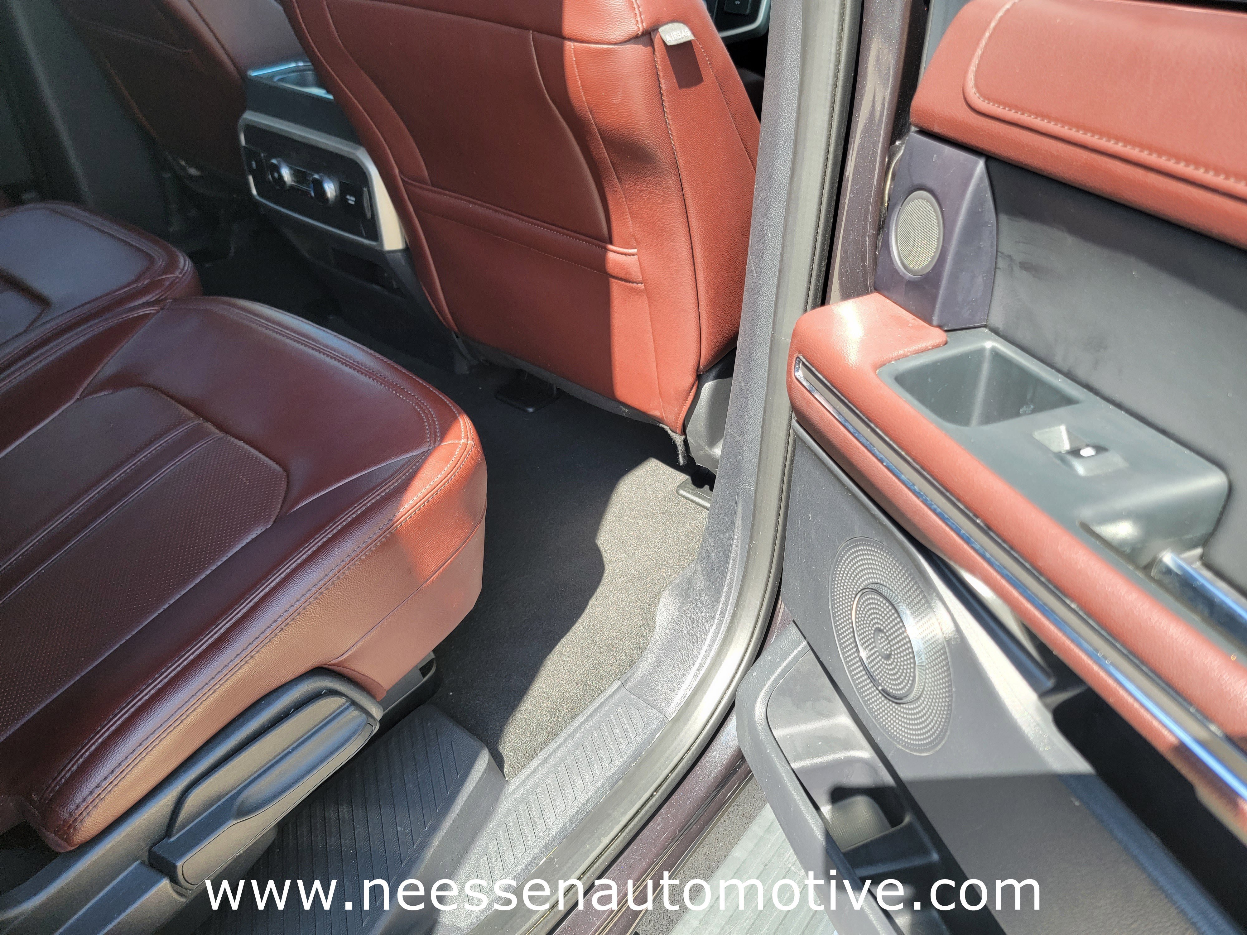Used 2024 Ford Expedition Limited AWD/4WD image 11