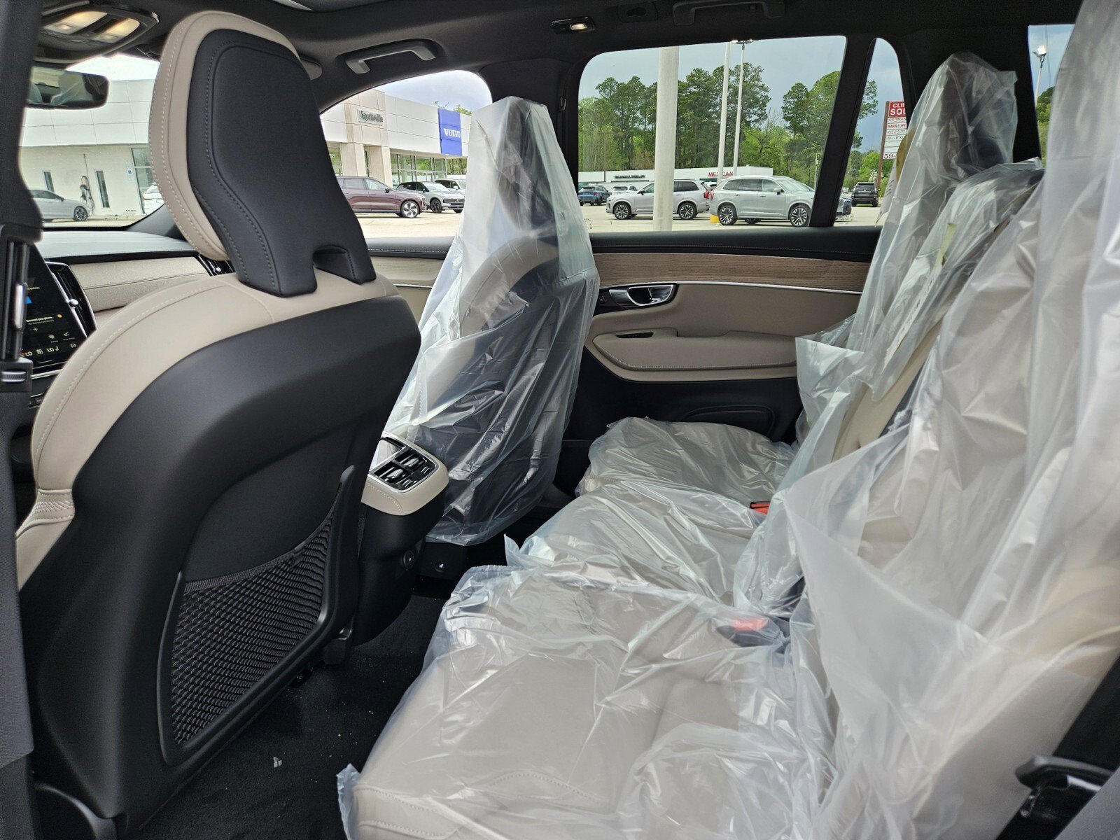 New 2026 Volvo XC90 B5 Core AWD/4WD image 10