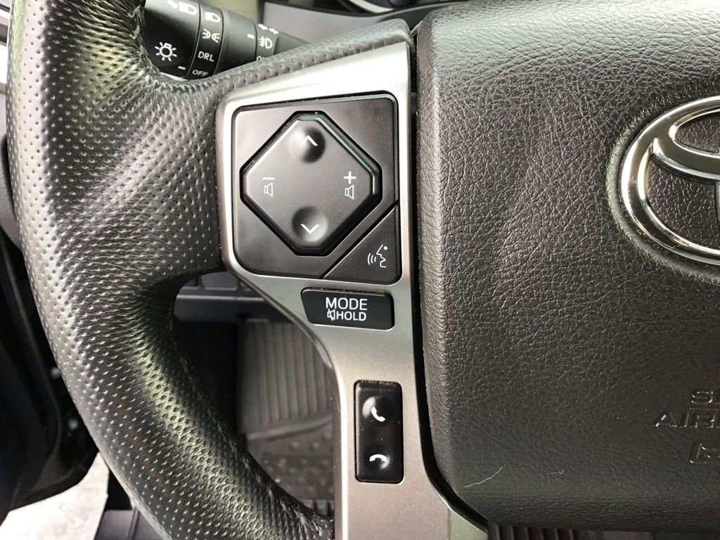 Used 2023 Toyota Tacoma SR5 w/ SR5 Appearance Package image 23