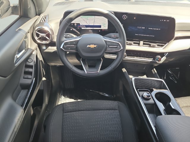New 2026 Chevrolet Equinox LT w/ Safety and Technology Package FWD image 15