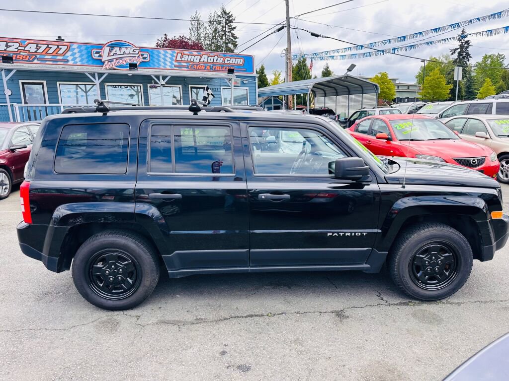 Used 2014 Jeep Patriot Sport image 7