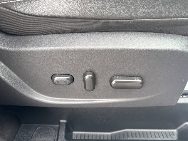 Used 2017 Ford Escape Titanium image 12