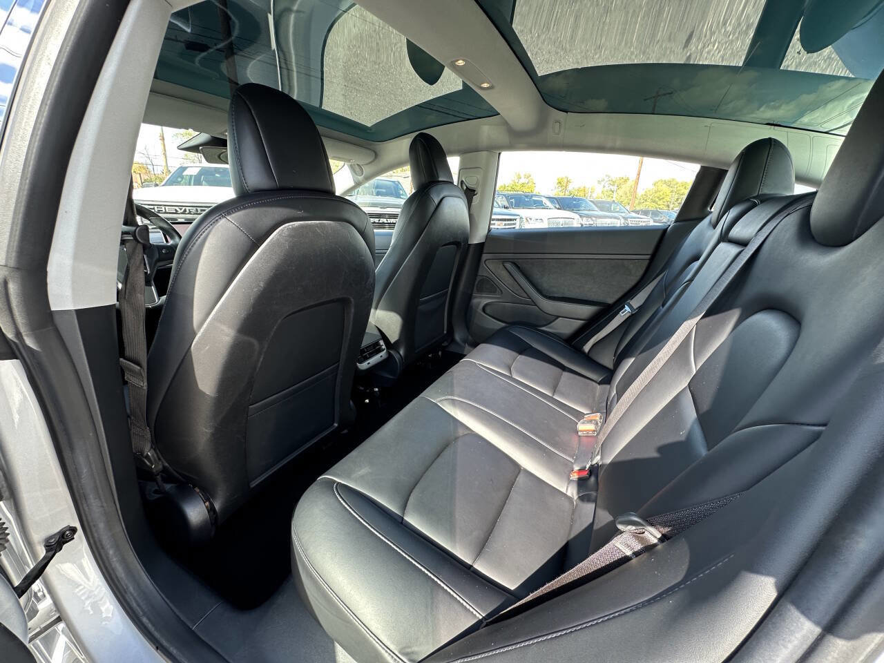 Used 2018 Tesla Model 3 Long Range image 10