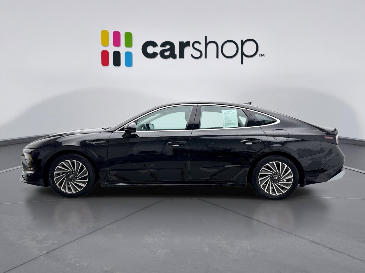 Used 2024 Hyundai Sonata Limited image 2