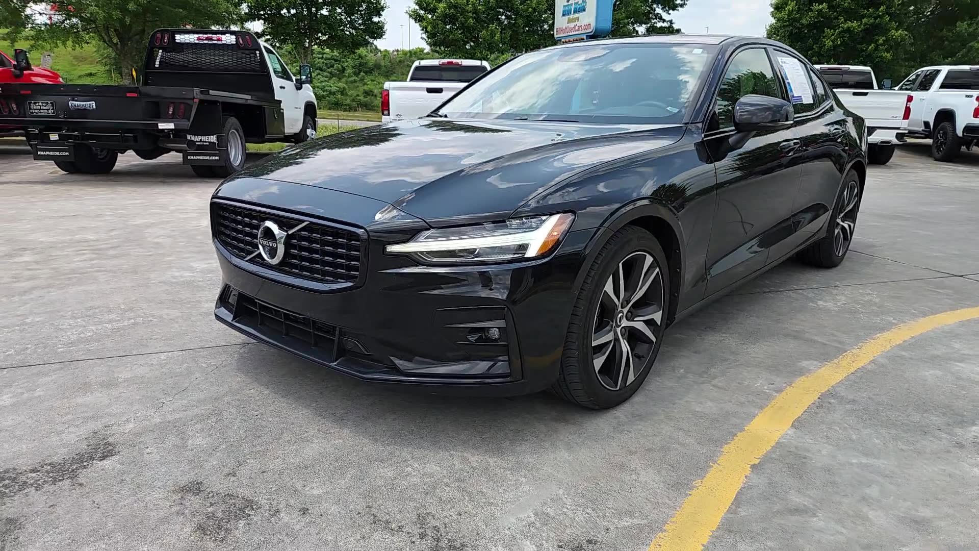Used 2022 Volvo S60 B5 R-Design w/ Advanced Package image 2