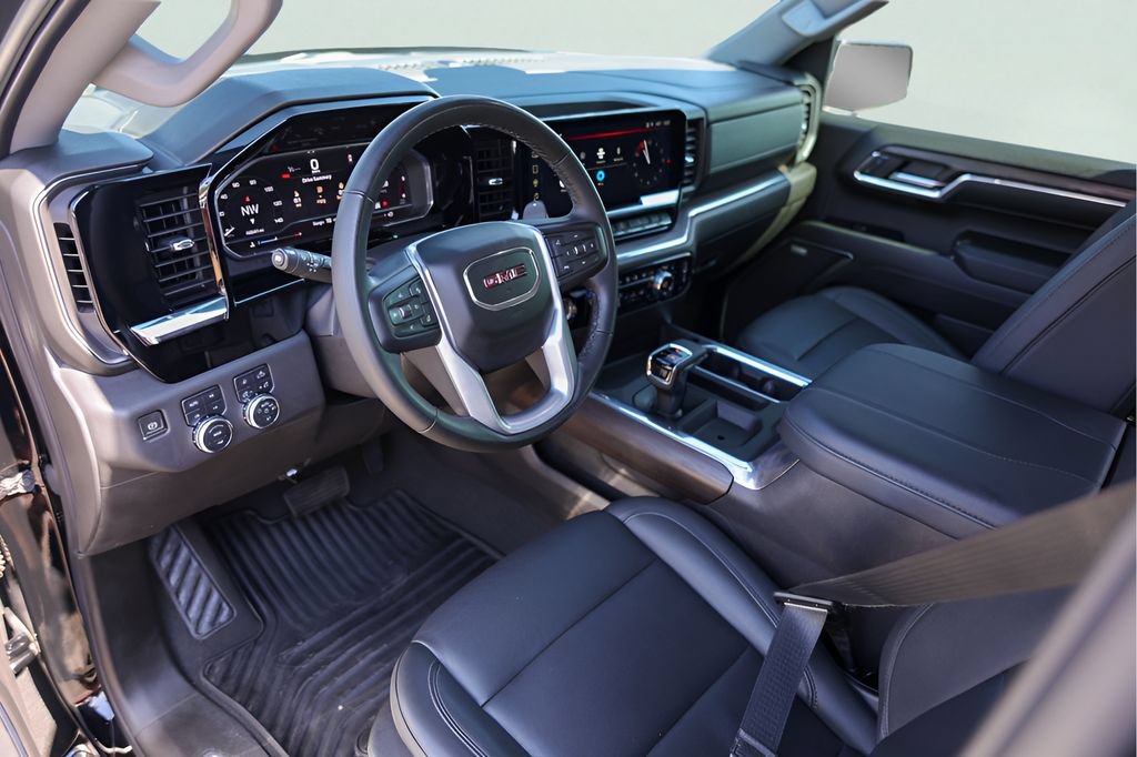 Used 2024 GMC Sierra 1500 SLT AWD/4WD image 13