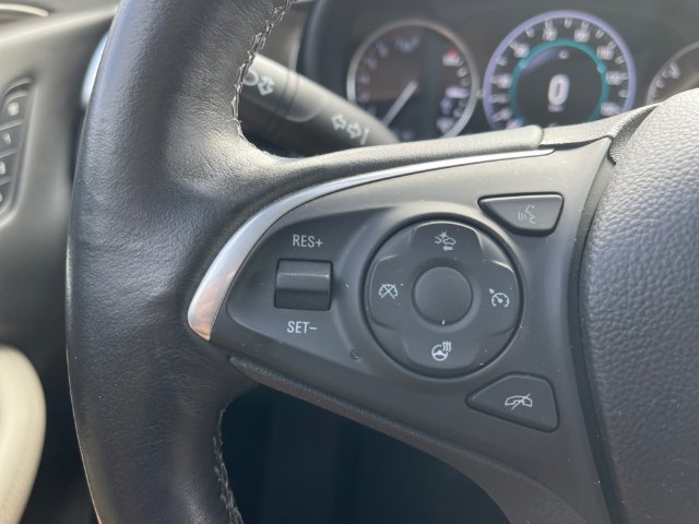 Used 2019 Buick Envision Premium AWD/4WD image 27
