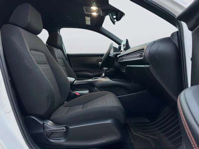 Certified 2025 Honda HR-V Sport image 31