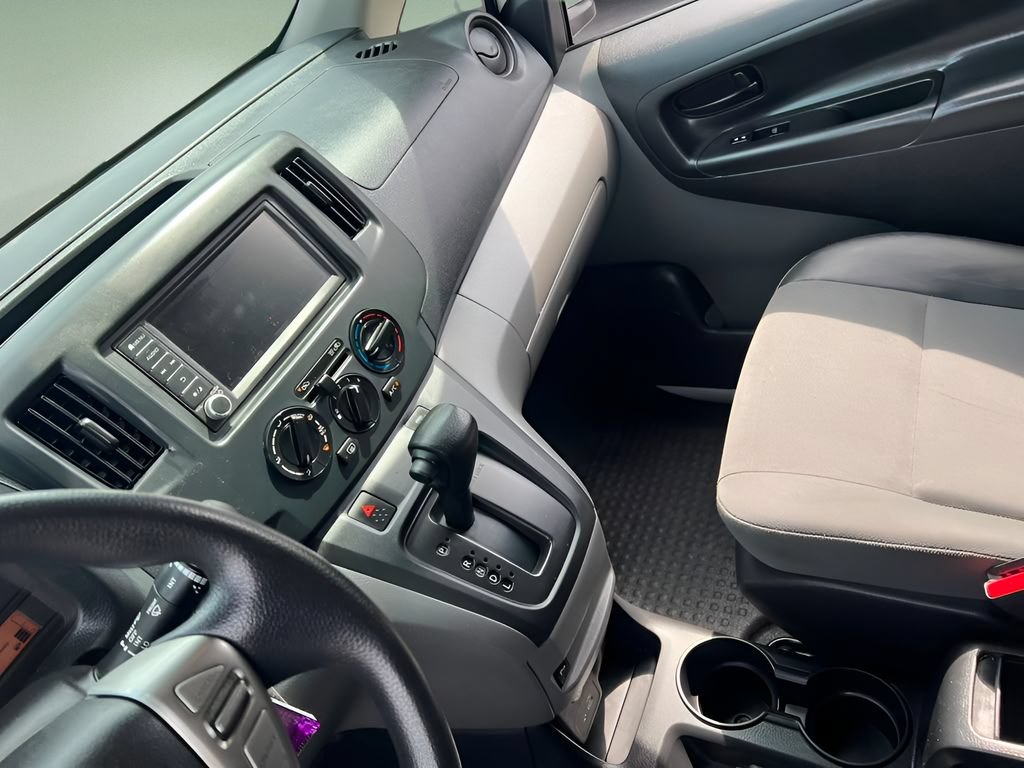 Used 2021 Nissan NV200 SV w/ Sliding Door Glass Package FWD image 19
