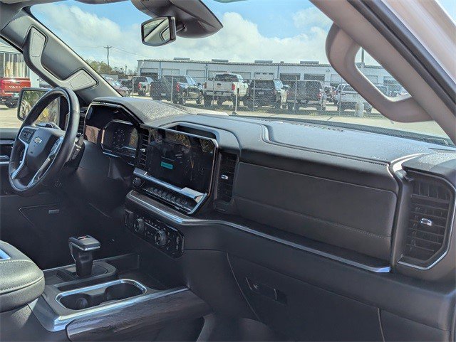 Certified 2022 Chevrolet Silverado 1500 LTZ image 27