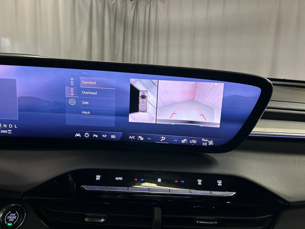 Used 2025 Buick Enclave Avenir AWD/4WD image 18
