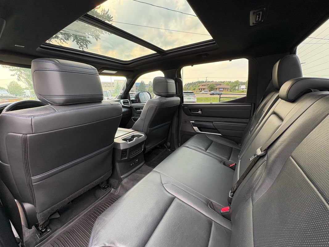 Used 2024 Toyota Tundra Platinum AWD/4WD image 28