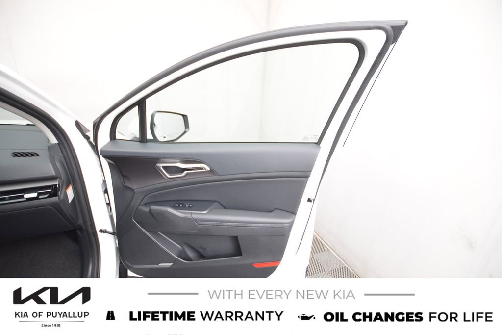 New 2026 Kia Sportage EX image 15