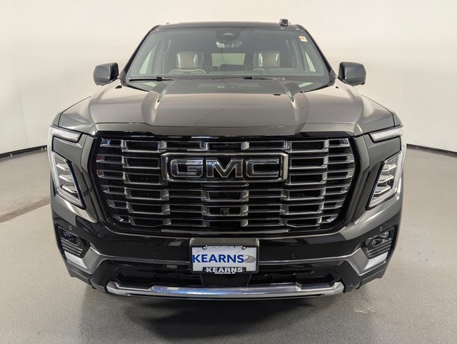 Used 2025 GMC Yukon XL Denali Ultimate image 3