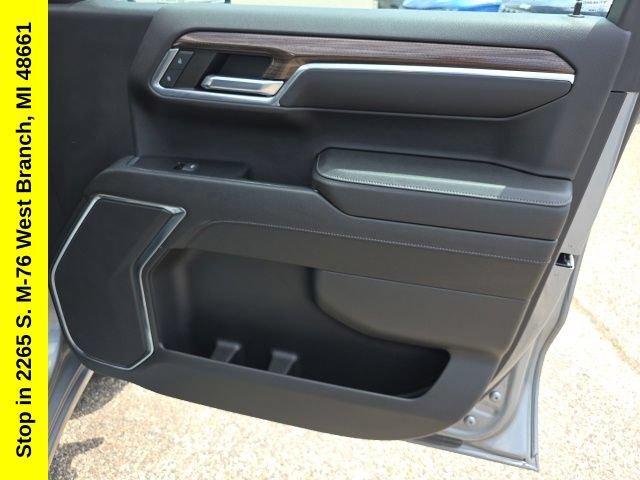 Used 2023 Chevrolet Silverado 1500 LT AWD/4WD image 43
