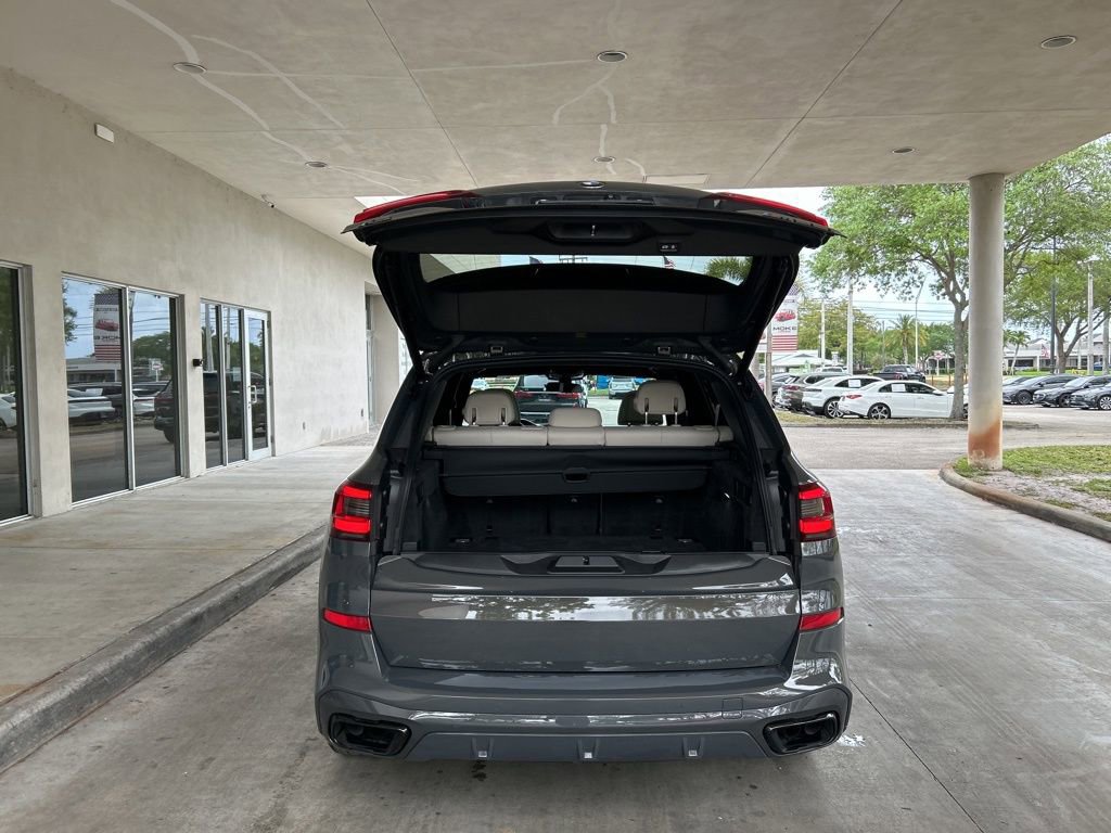 Used 2021 BMW X5 M50i w/ Executive Package image 43