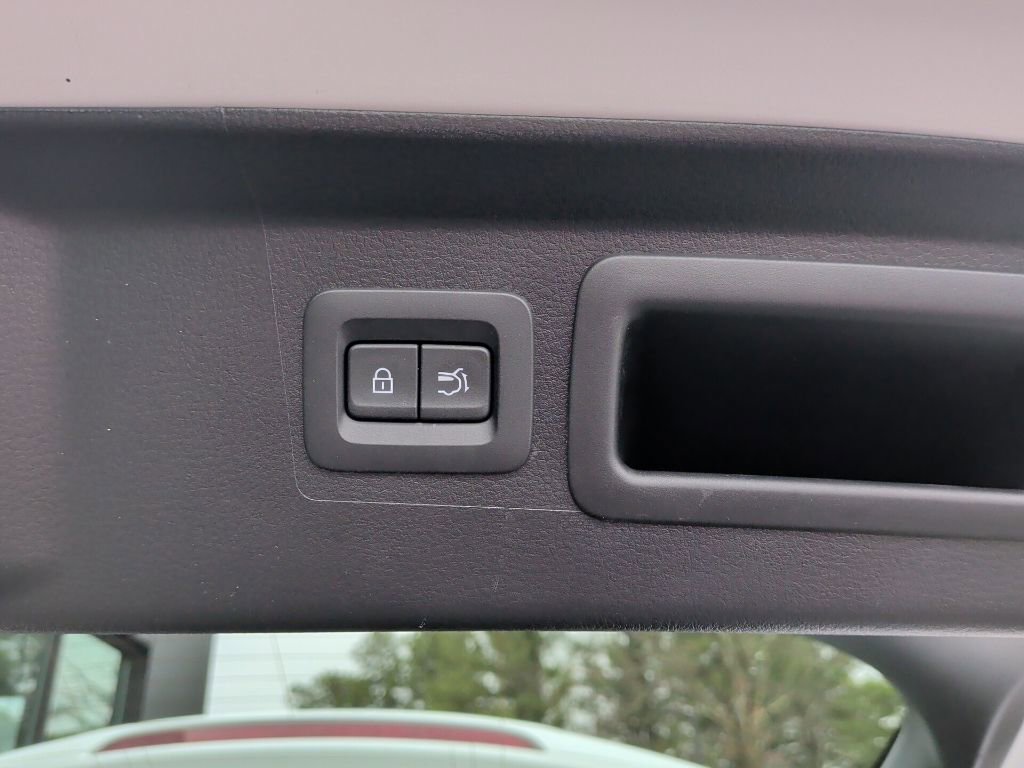 Certified 2025 MAZDA CX-50 2.5 Hybrid w/ Preferred Pkg image 10