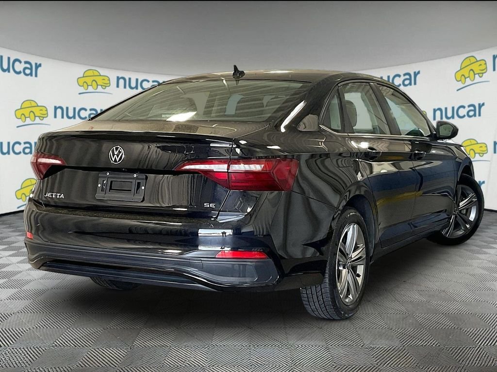 Certified 2024 Volkswagen Jetta SE FWD image 6