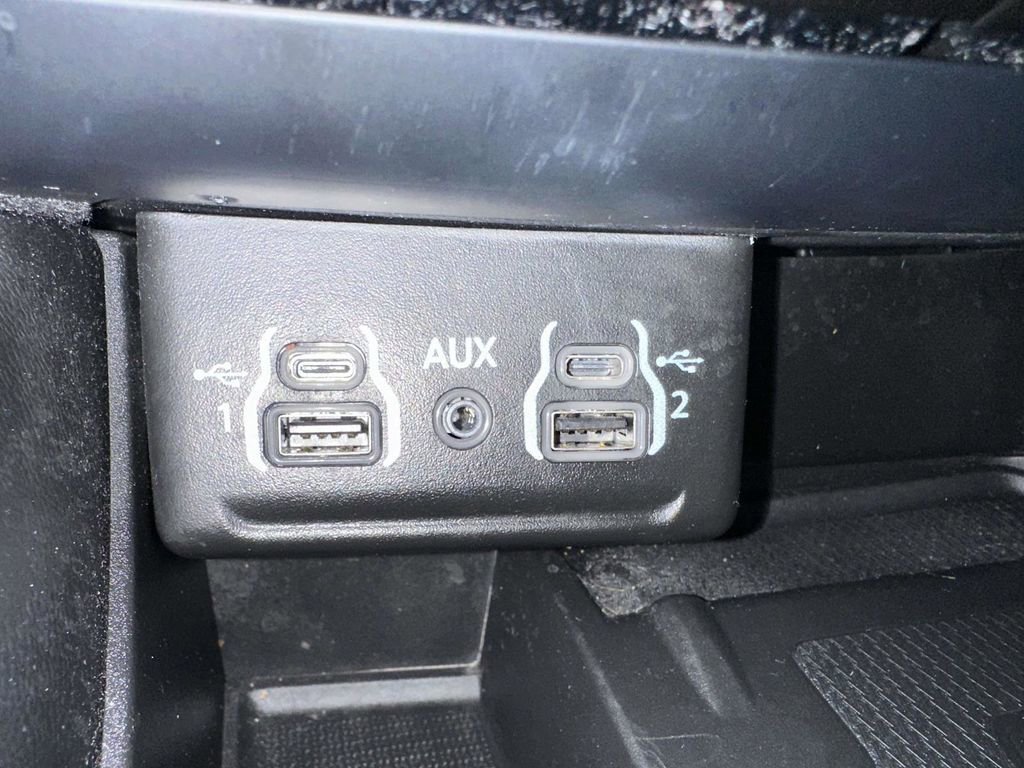 Used 2022 Dodge Durango GT image 30