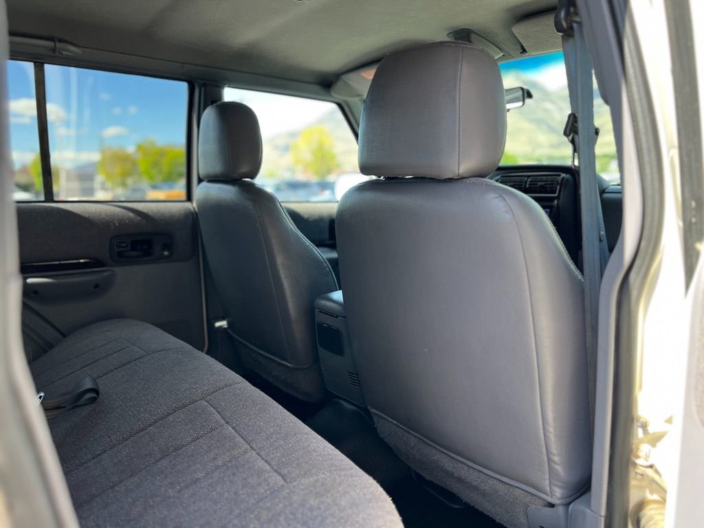 Used 1997 Jeep Cherokee Country AWD/4WD image 24