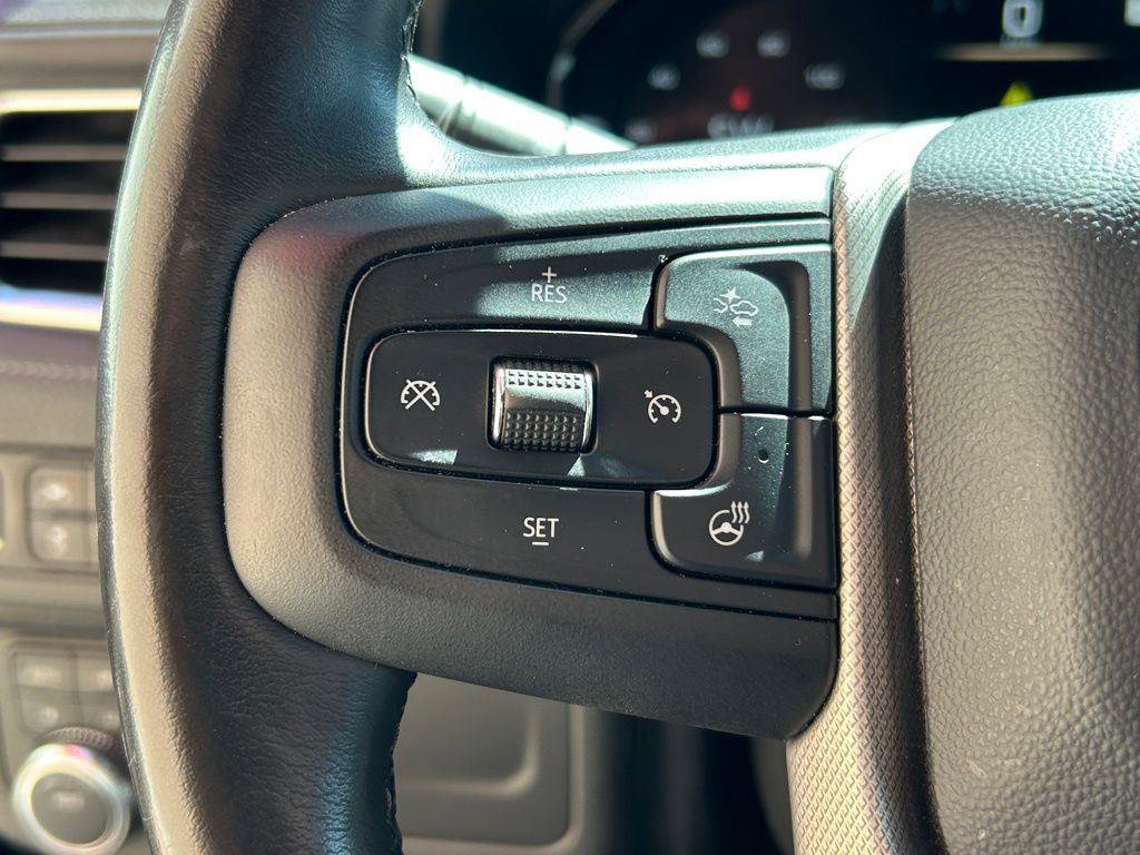 Used 2023 GMC Yukon XL Denali image 27