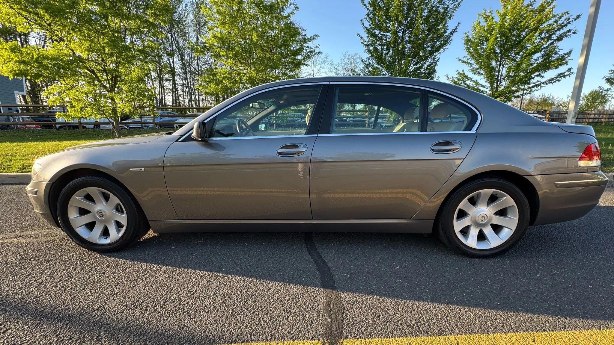 Used 2006 BMW 750Li image 3