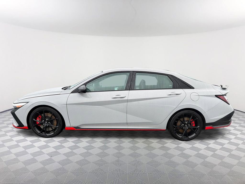 Used 2025 Hyundai Elantra N image 8