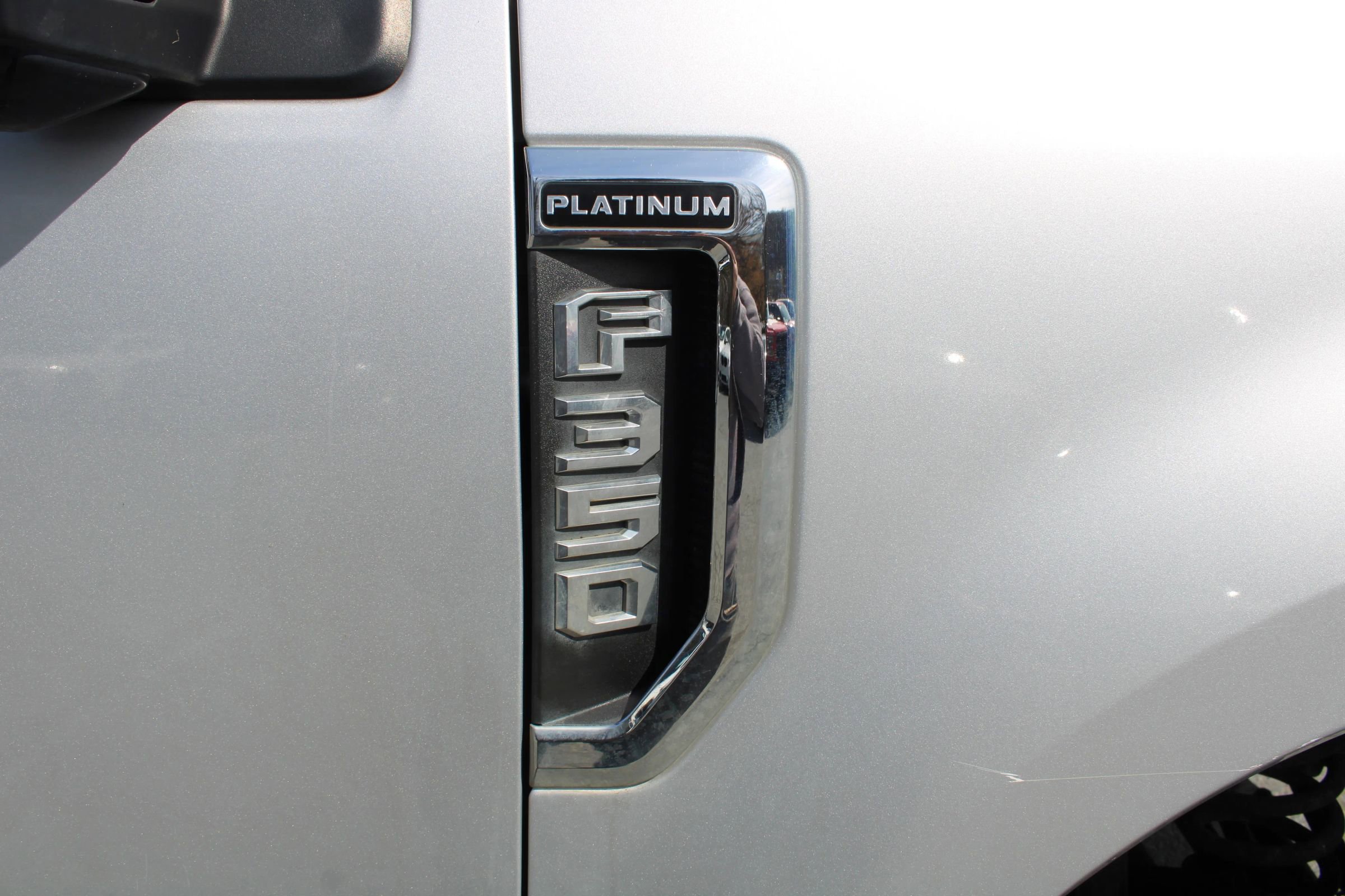 Used 2018 Ford F350 Platinum w/ Platinum Ultimate Package image 17