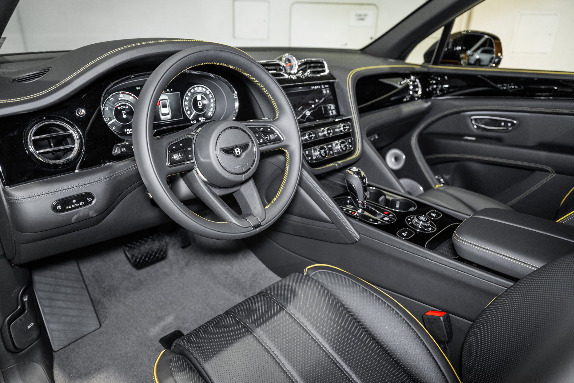 New 2025 Bentley Bentayga image 19