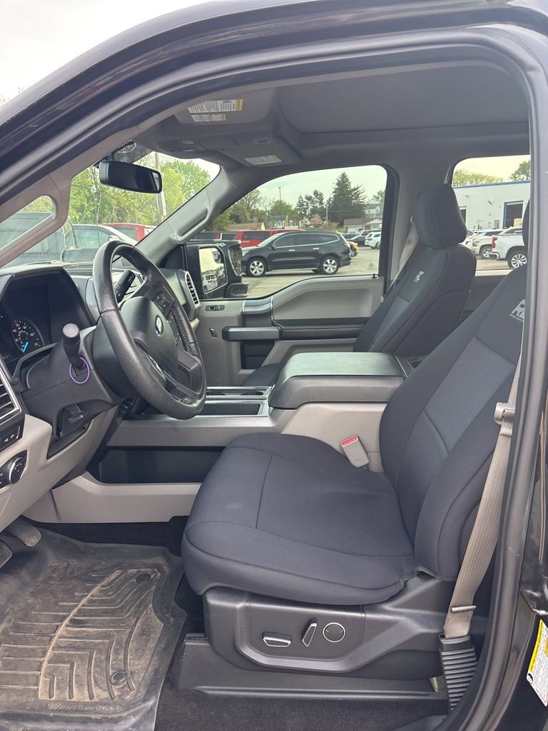 Used 2015 Ford F150 XLT w/ Equipment Group 302A Luxury image 10