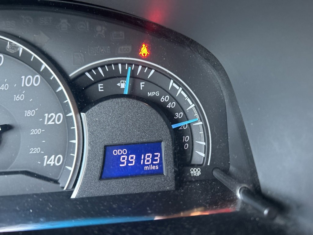 Used 2013 Toyota Camry LE image 16