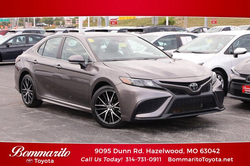 Used 2024 Toyota Camry SE