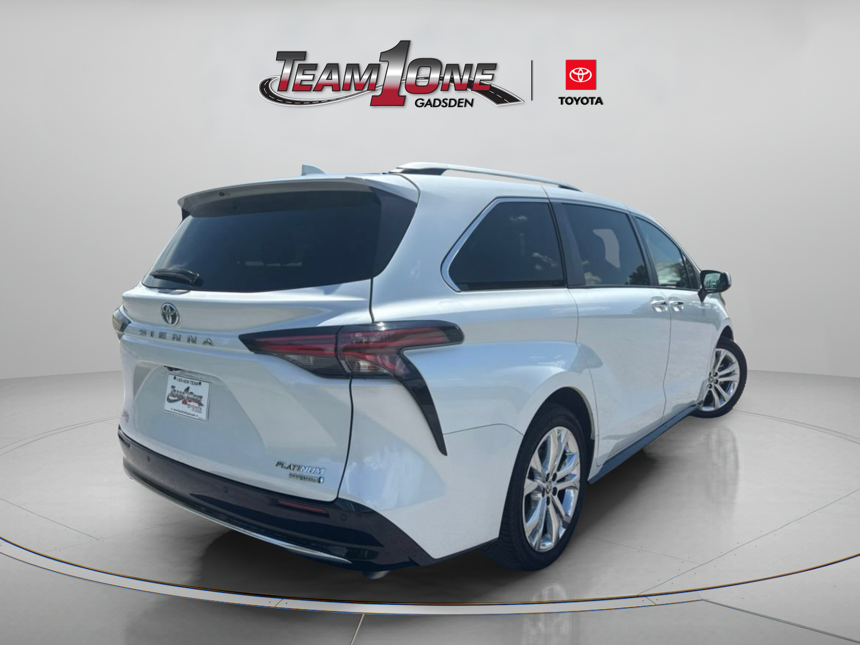 Used 2022 Toyota Sienna Platinum FWD image 7