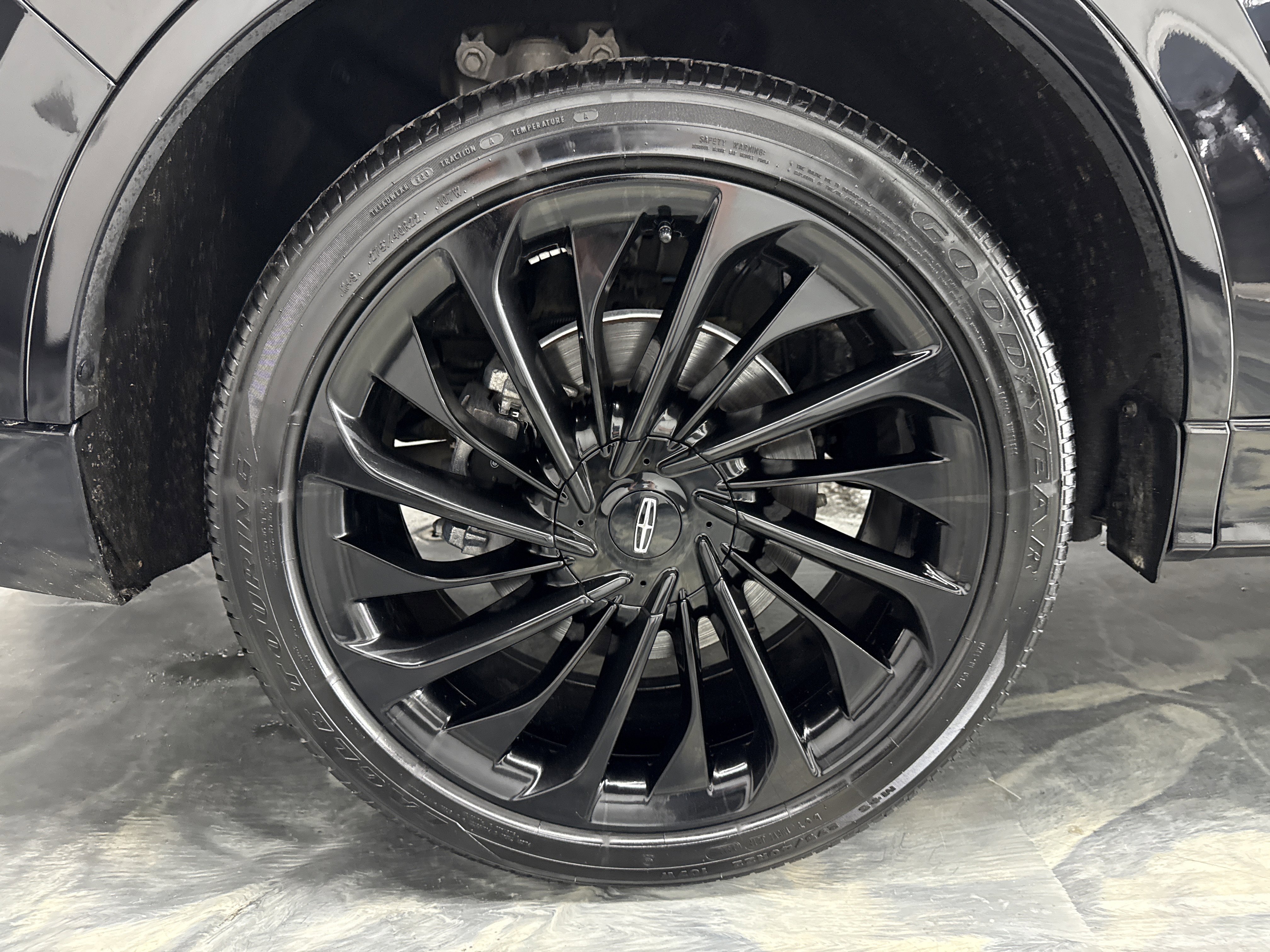 Used 2023 Lincoln Aviator Reserve w/ Equipment Group 201A image 35